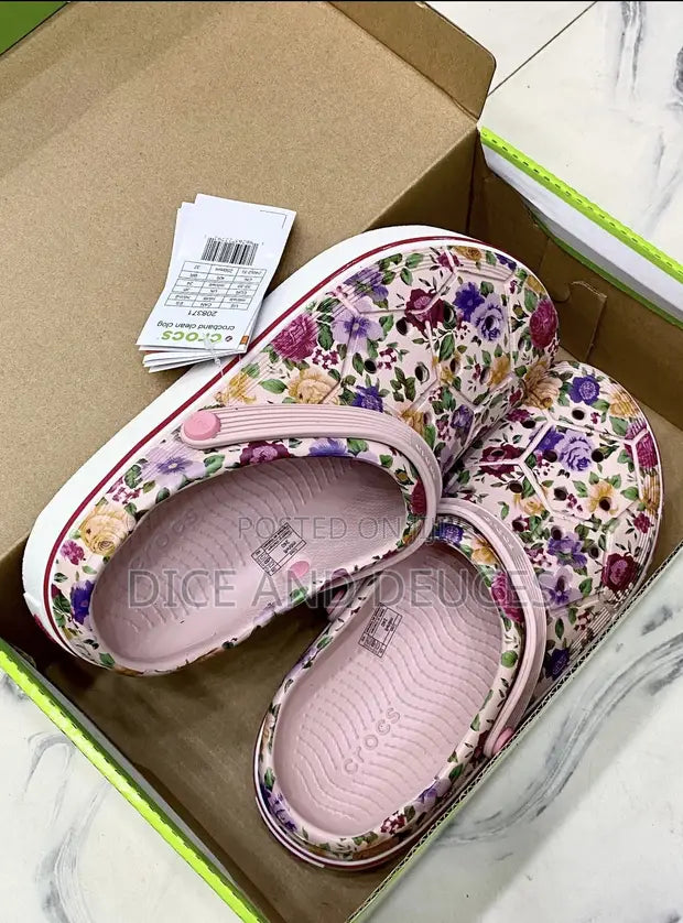 CROCS CROCBAND CLEAN CLOG – PINK BOTANICAL FLORAL