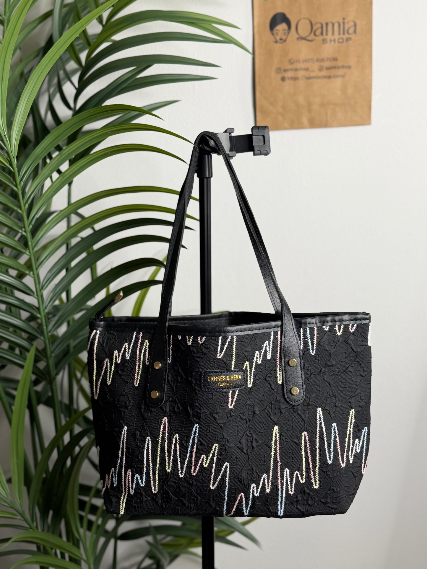 EMBROIDERED ZIGZAG TEXTURED TOTE BLACK SHOULDER BAG