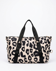 OVERSIZED MULTI-PURPOSE TRAVEL AND SPORT BAG